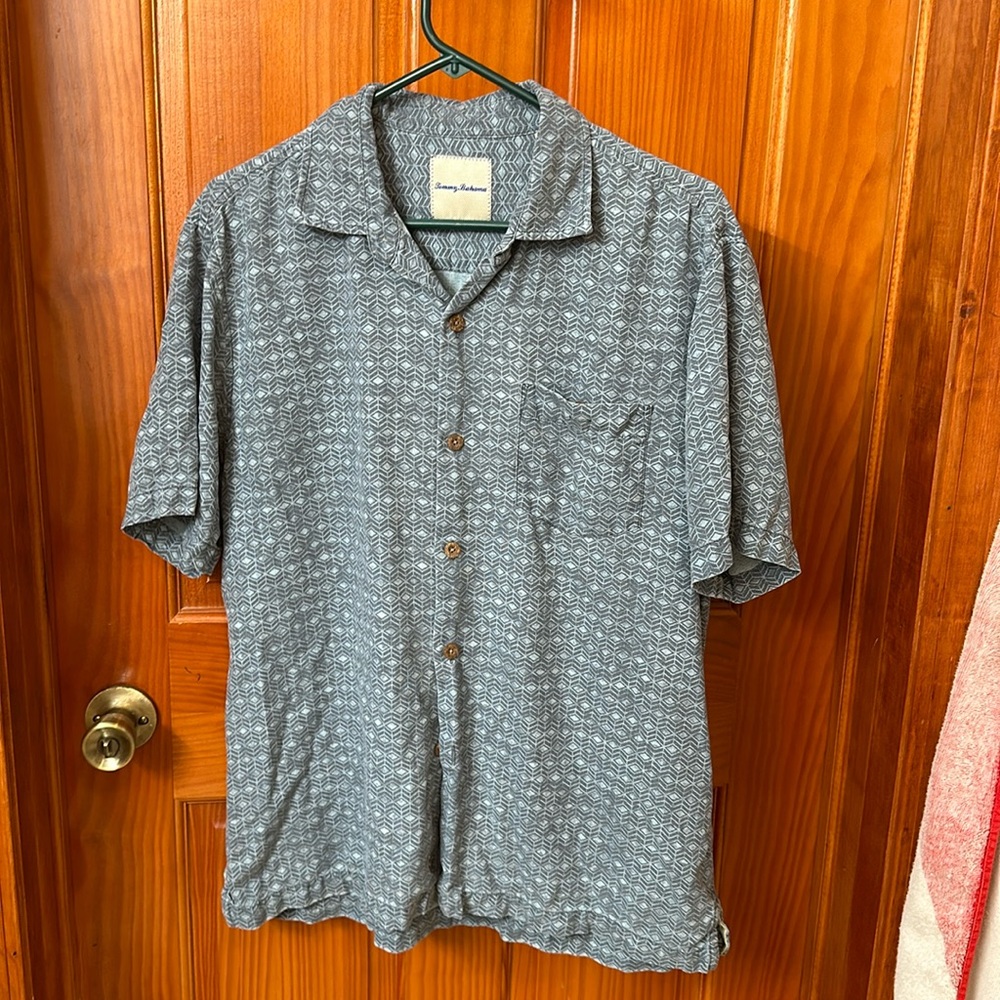 Tommy Bahama button down shirt. Size medium.